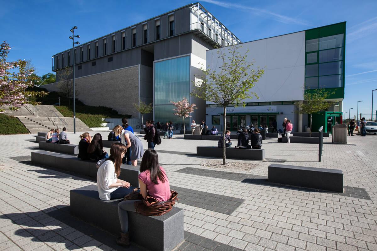 5 700 places en moins à l’université pour la rentrée 2026