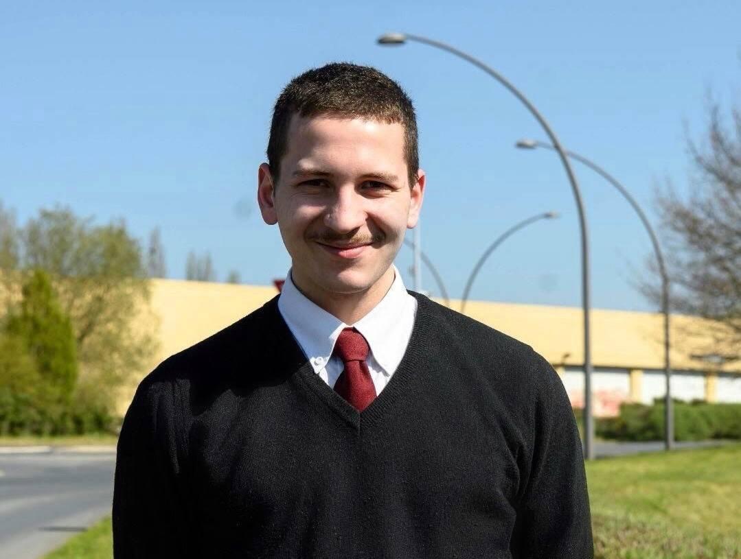 “L’objectif n’est pas de faire de la figuration mais de lutter pour redonner espoir aux couches populaires ” pour Esteban Evrard, jeune candidat communiste dans les Ardennes