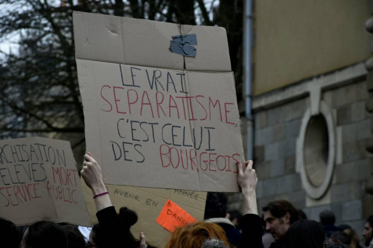 5 questions à un lycéen sanctionné pour s’être mobilisé